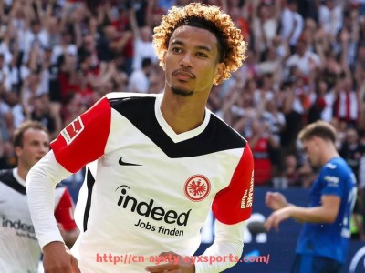 爱游戏体育-火箭队21号球员罚球视频回放及技术点评